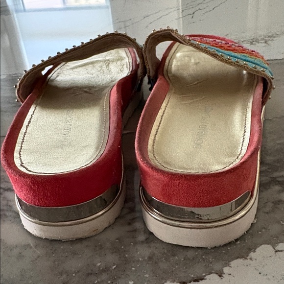 Donald Pliner shoes - Picture 3 of 5